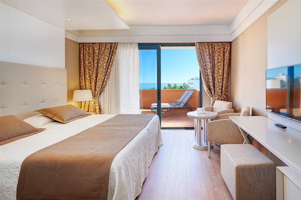 Hipotels Hipocampo Palace & Spa Cala Millor (Mallorca) Exterior foto A room at the hotel