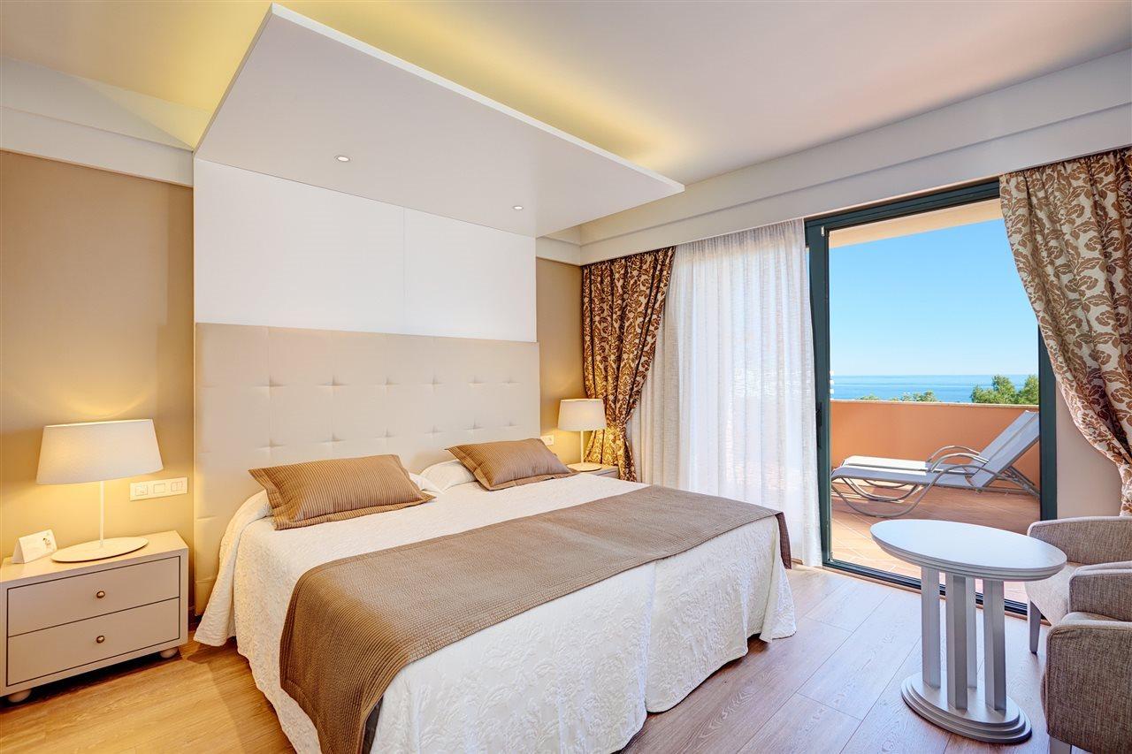 Hipotels Hipocampo Palace & Spa Cala Millor (Mallorca) Exterior foto A room at the hotel
