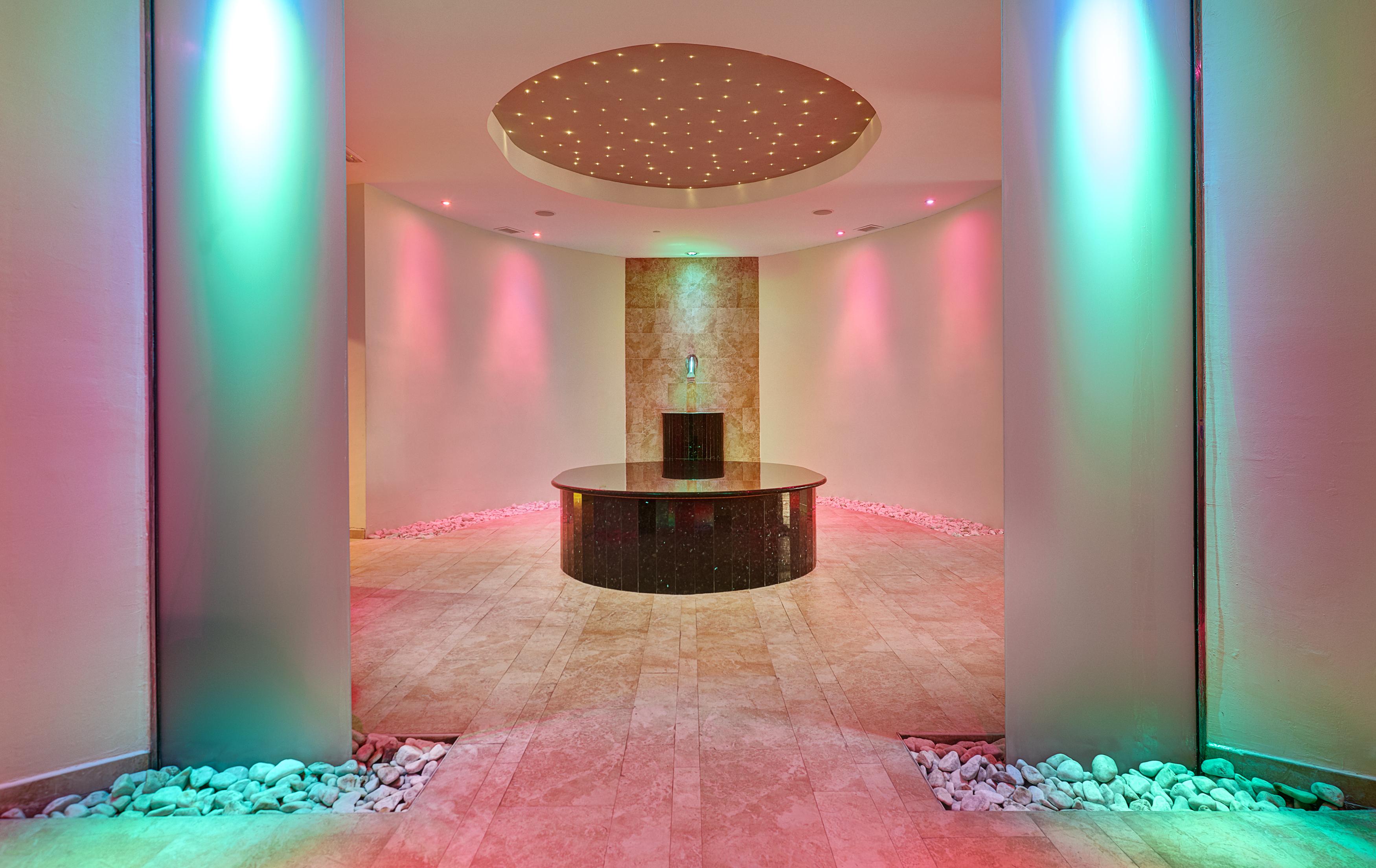 Hipotels Hipocampo Palace & Spa Cala Millor (Mallorca) Exterior foto The spa at the InterContinental
