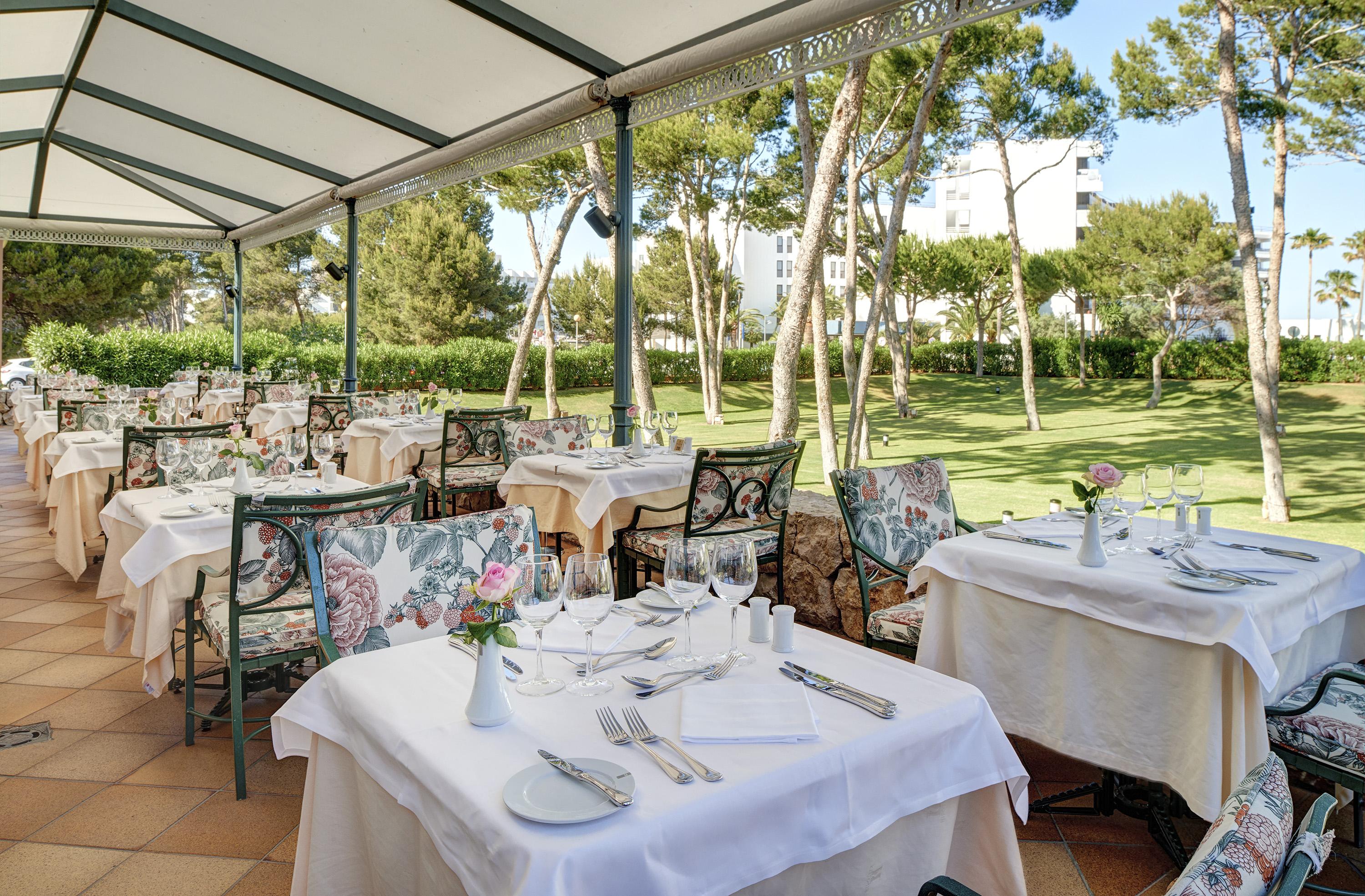 Hipotels Hipocampo Palace & Spa Cala Millor (Mallorca) Exterior foto Restaurant at the hotel